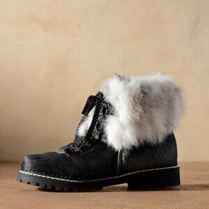 Outlander Black Leather & Real Fur Lace-Up Winter Boots – Women’s Size 9.5
